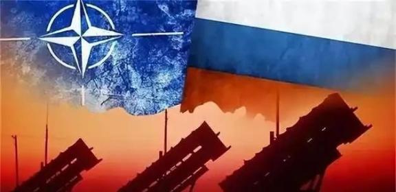 北约敢不敢灭了俄罗斯？按理来说北约作为一个军事集团，若联合起来对付俄罗斯，实力上