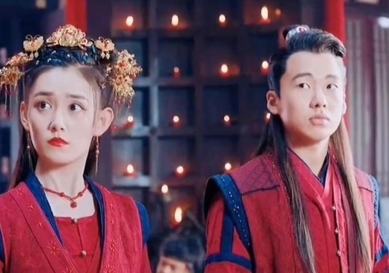 娱乐大瓜！曝出30岁郭麒麟与25岁知名女星已经结婚，女方回应曝真实关系。10