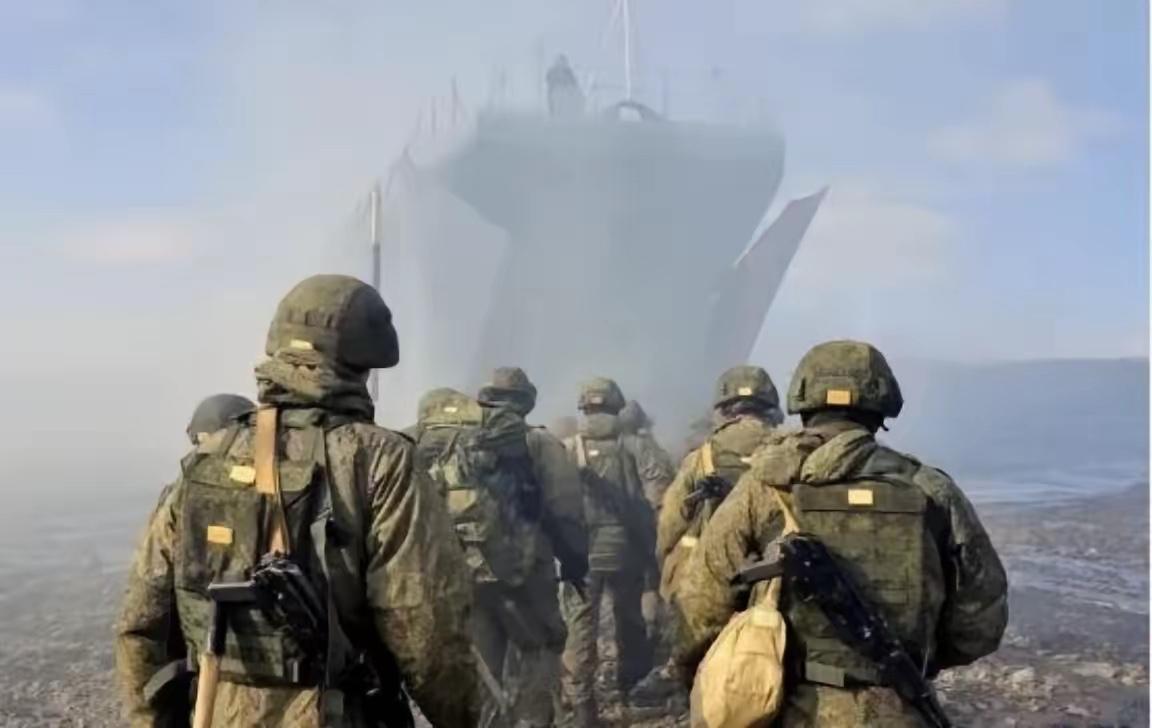 为什么中国开始对美国步步紧逼，因为我们看透了苏联解体的本质，而现在，我们正在让美