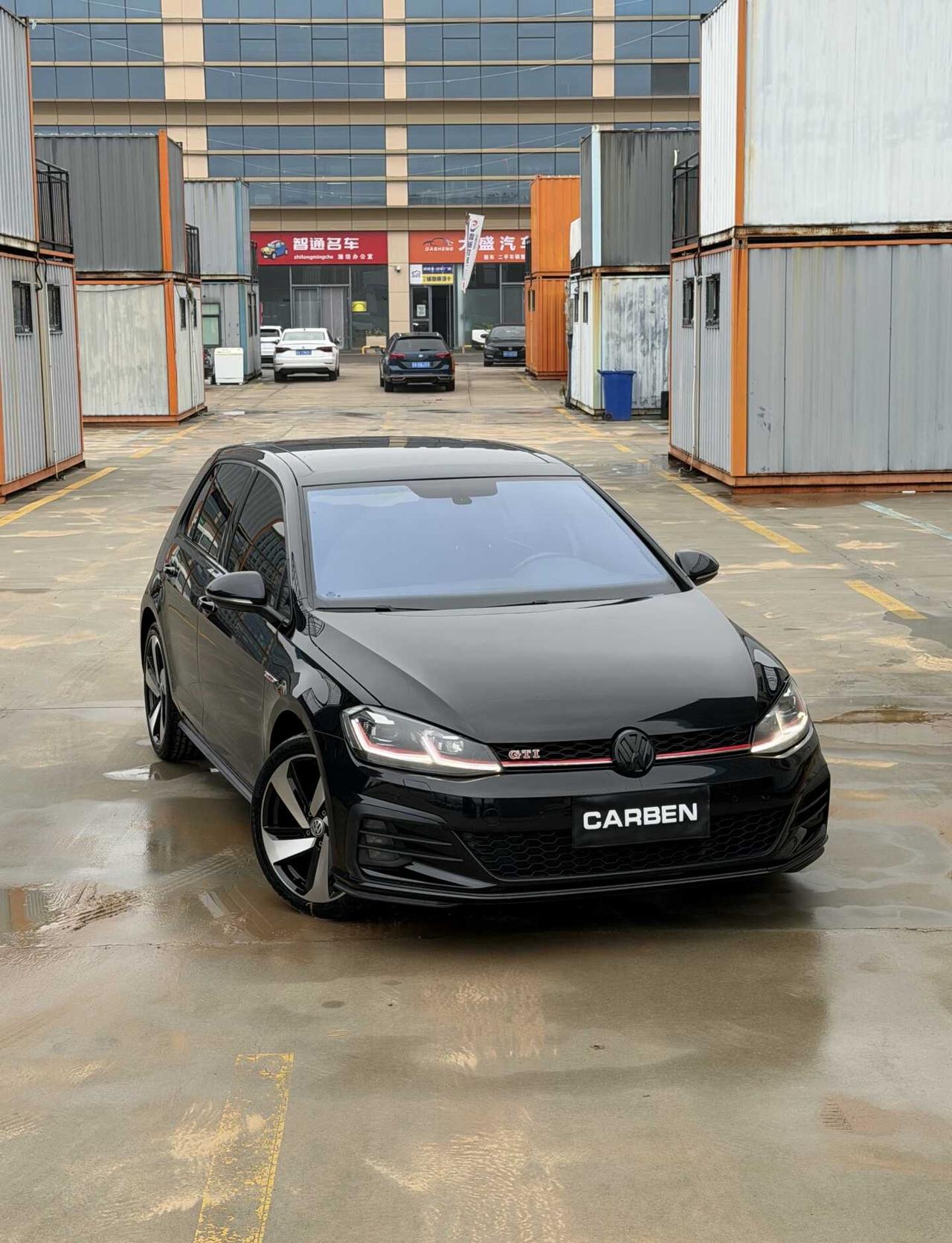 18年7.5代高尔夫GTI9万多公里两件补漆查博士S级四条新轮胎大保养