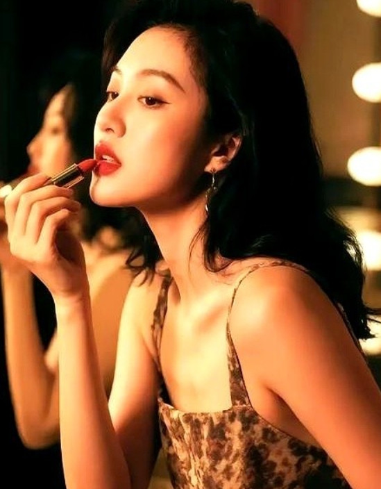 告诉你一个秘密对于男人来讲最好的大补药其实是“女人”。当疲惫一天后回