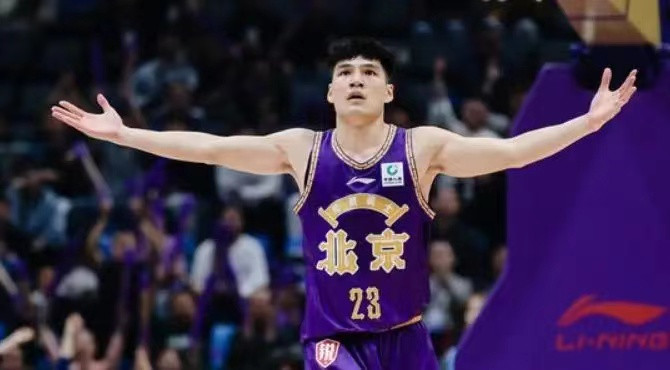 广州龙狮对于得到陈国豪可谓非常执着，三方交易有望达成