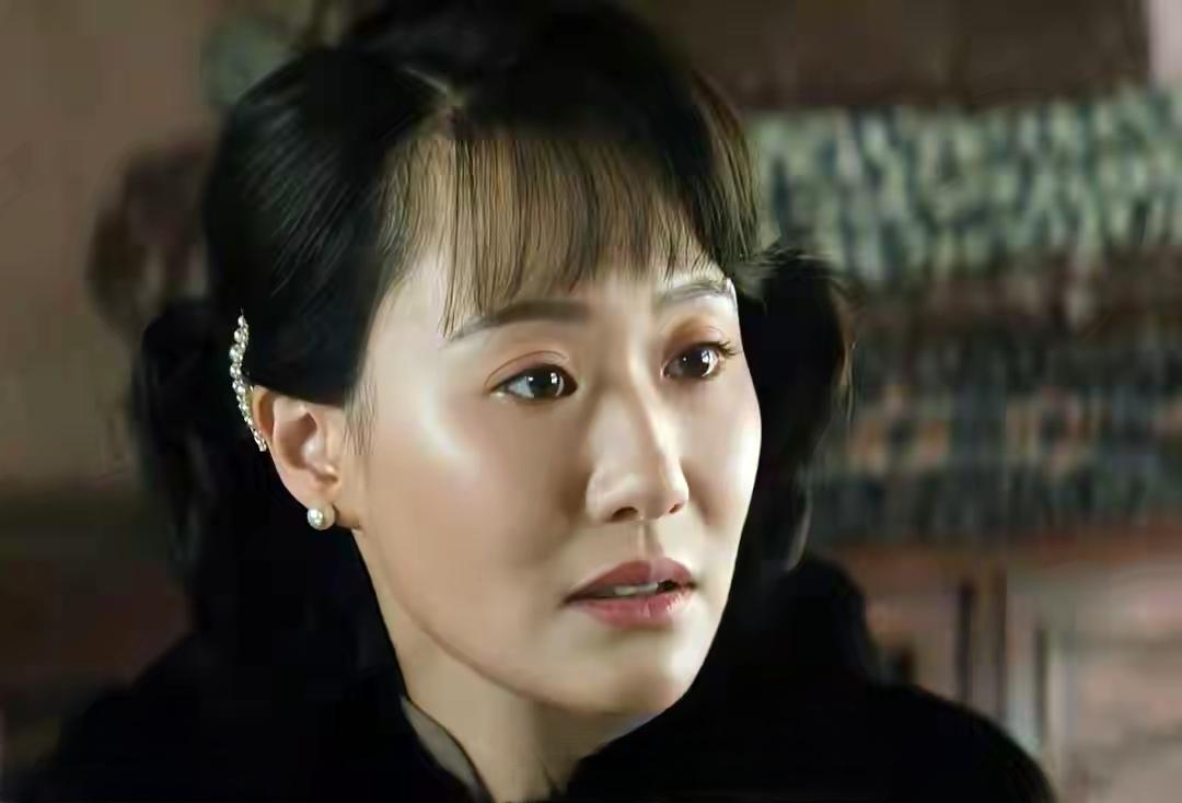 追剧《归队》大阔枝原来也做过窑姐吗？小红枣与大阔枝、彩凤互相都熟悉。彩凤原是