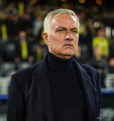 这回稳了！本菲卡客场2:0赢下葡甲球队，葡萄牙杯晋级无悬念。但这次比赛中，主帅