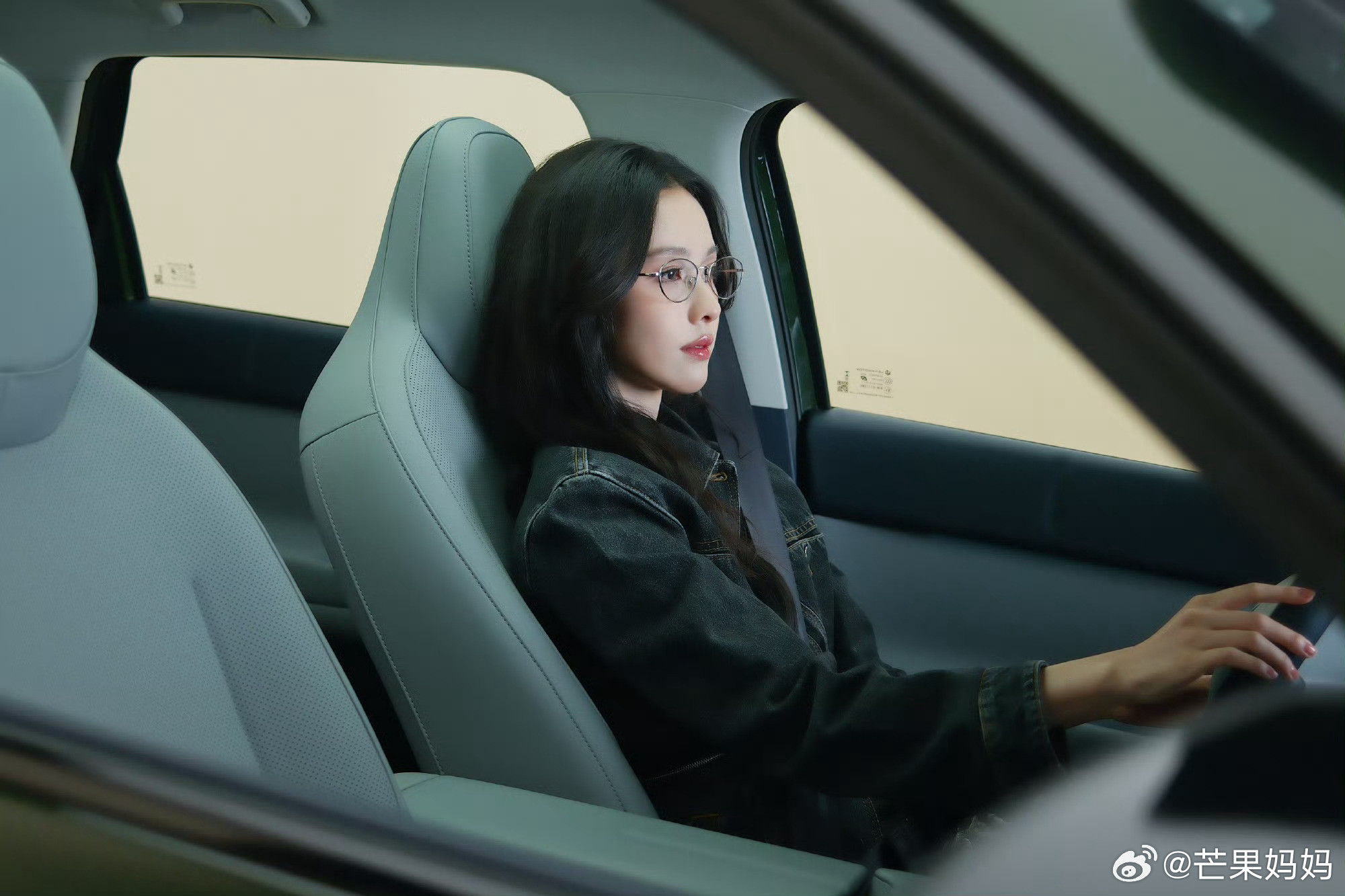 陈都灵这真的不是在拍电影吗，高智总裁嘟的副驾还缺个我