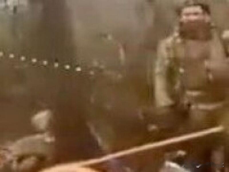 乌军士兵误将俄穿越机认作友军近日，国外社交媒体流传一段俄军穿越机图传画面，这