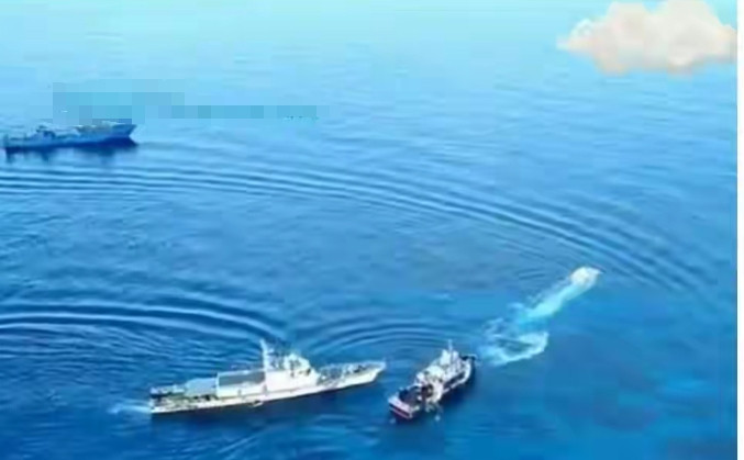 中业岛附近海域，中国动手了。5月22日，菲律宾方面爆出一则消息，中国海警船对