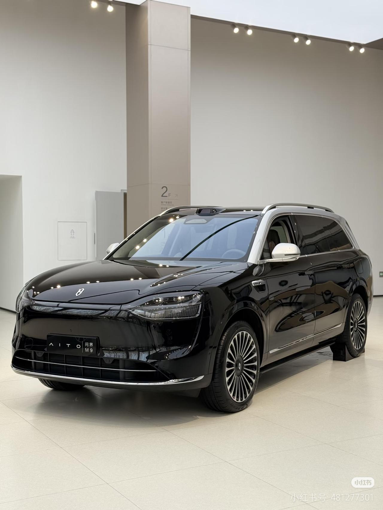 问界一边疯狂推新款、加硬件、上激光雷达，一边你老车想升级却难如登天，本质是：新车