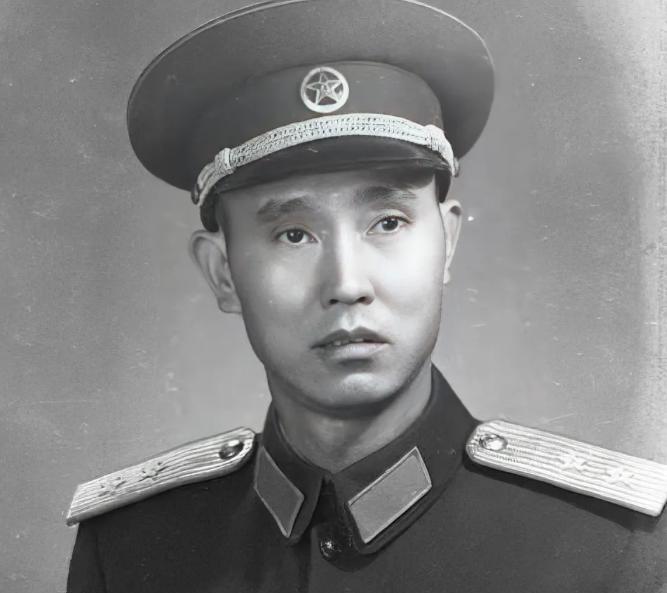 1947年，一名解放军师长，大腿根部受伤住院。这个位置确实有点尴尬，尤其是在