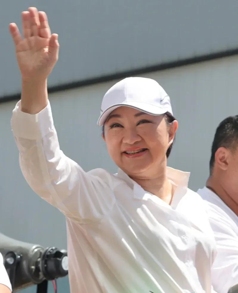 快讯！卢秀燕刚刚正式宣布不选国民党党主席。下一任党主席很可能是前台北市长郝龙斌或