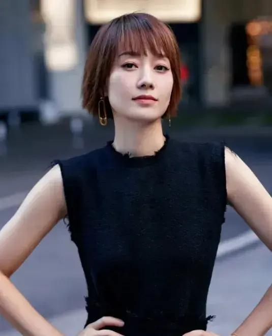 一次，马伊琍刚刚拍完戏拿了5000W的片酬，她一个闺蜜开口要借30万。马伊俐马上