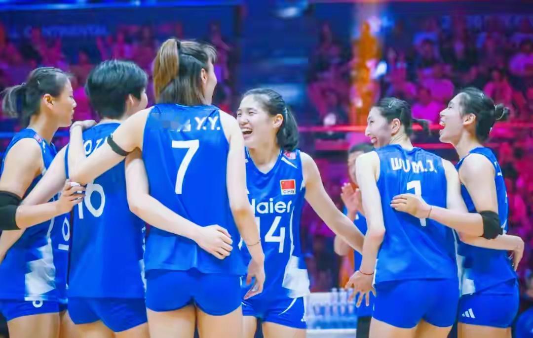 18：45女排亚锦赛决赛打响，中泰巅峰对决！浅析中国队必胜！202