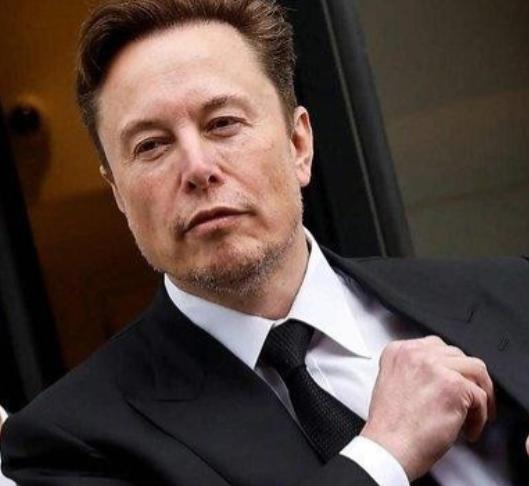 马斯克无情的说：“不要触碰中国的底线，中国仅用40年，就从全球工业产值8%到如今