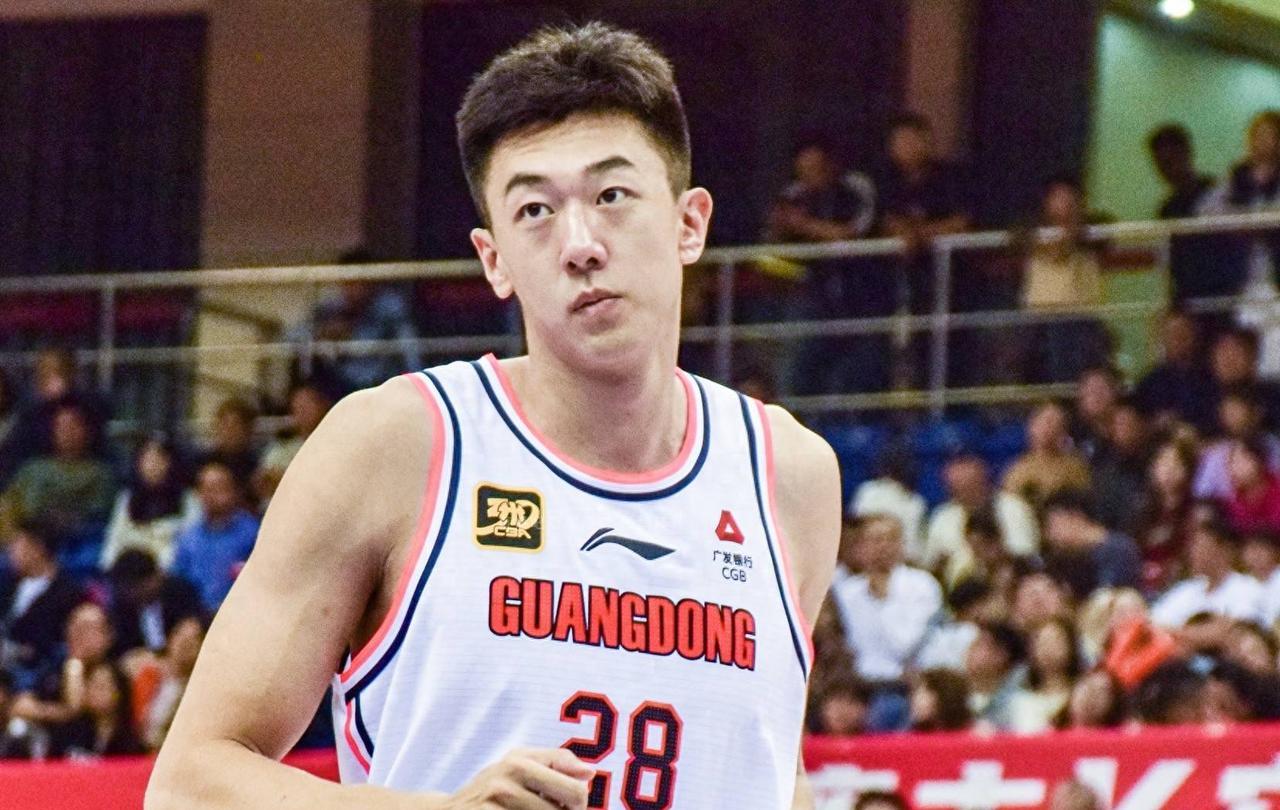 许利民盼来援兵！今天早上，王少杰向球迷们透露：他将暂时离开广东男篮，接下来会跟