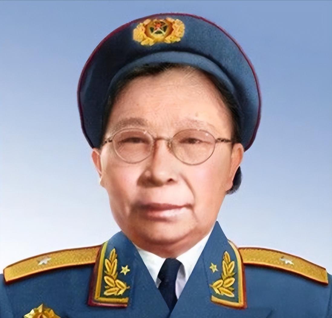 1955年，开国女将军李贞回乡探亲，遇到了打骂她的第一任丈夫古老三，当二人再相见