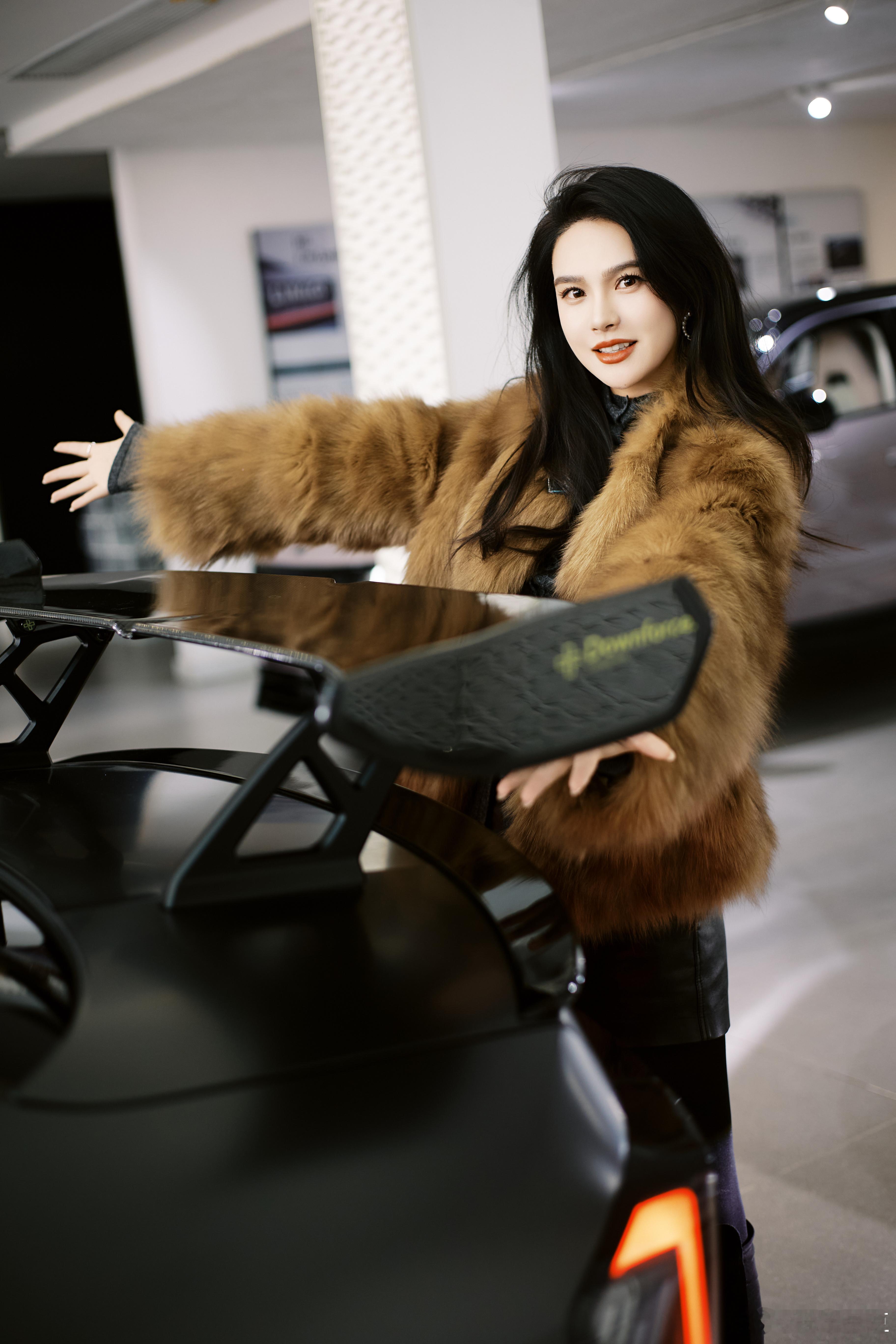 你们就说，我上了牌之后……交警会不会把我拦下来？？？毕竟是安徽省第一台这大大大大