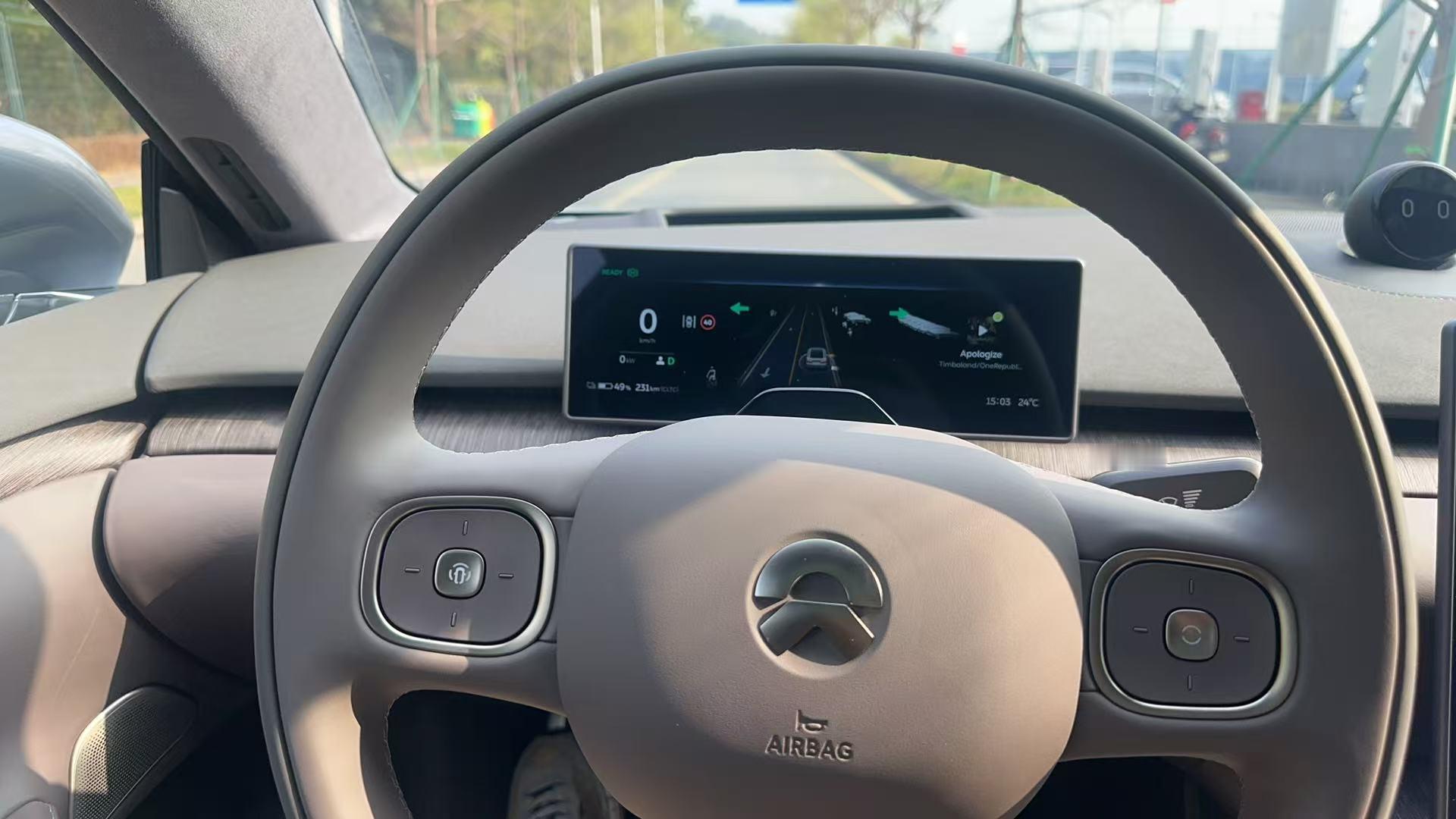 电车卷吧卷吧，朋友喜提蔚来新ET7，补贴下来不到25万，那想当年可是…（不提了）