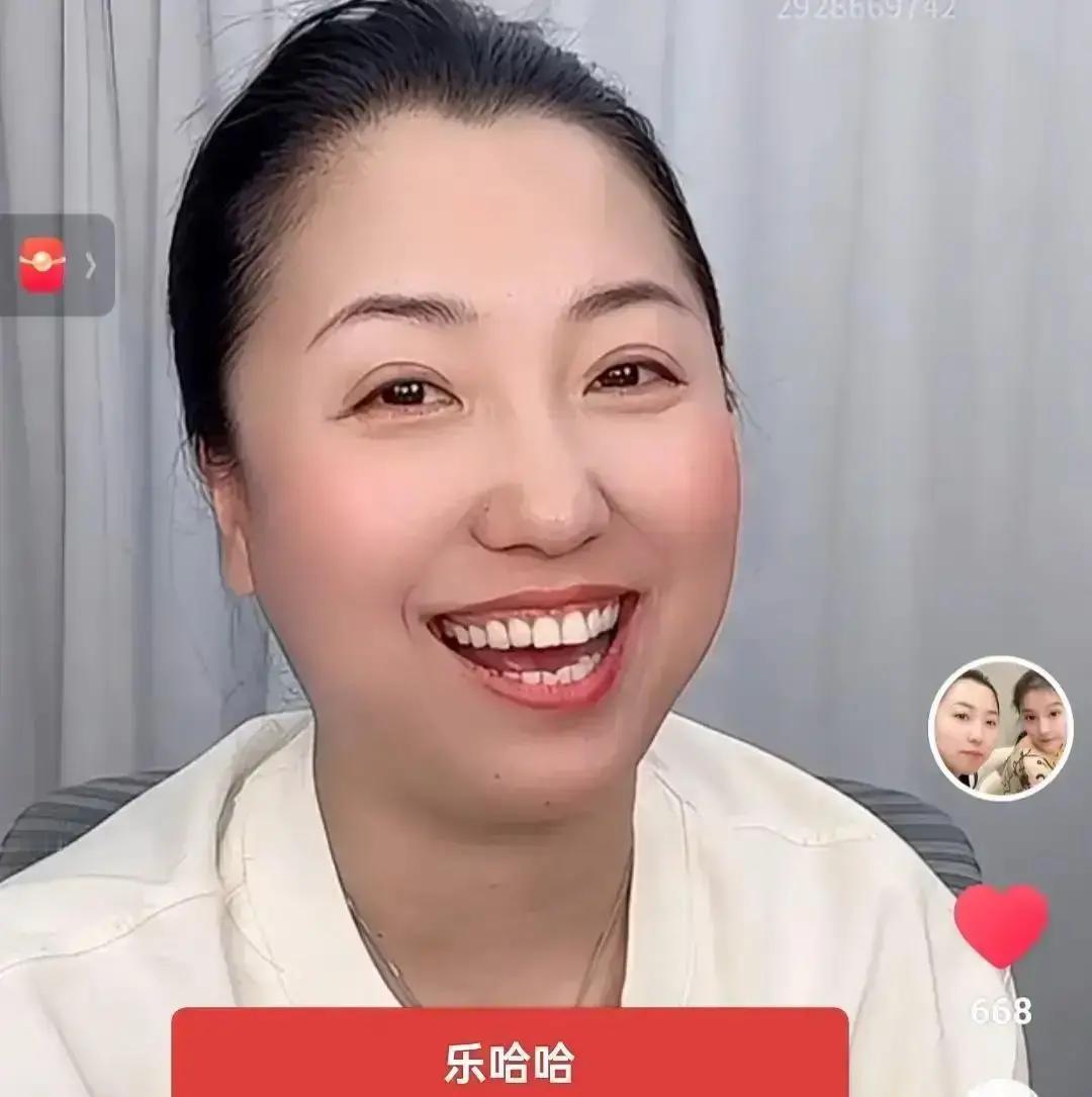 23年红包涨到2000块不是涨工资，是赵本山每年初一亲手递给保姆双姨的压岁