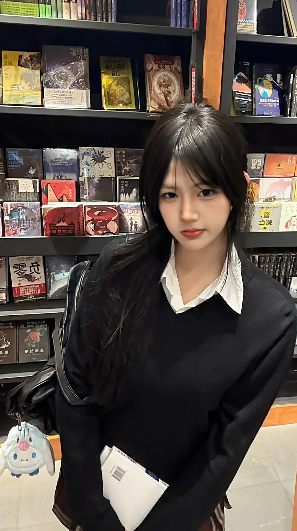 江西美景太多了，南昌出帅哥，你是女孩子就去南昌读书。九江出美女，你是高富帅就去