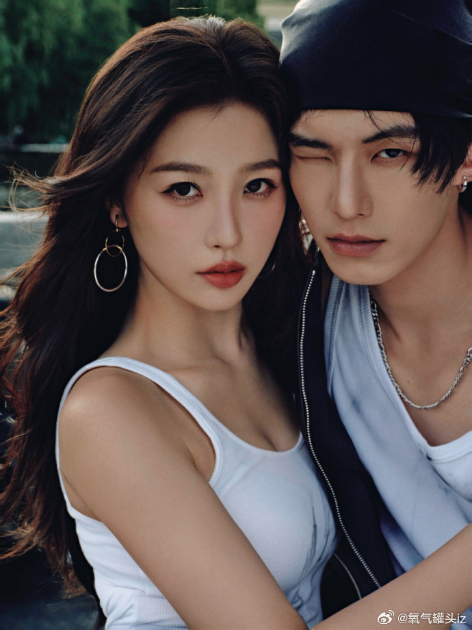 双轨晒最新剧照虞书欣何与贴脸剧照双轨晒最新剧照,虞书欣何与贴脸​​​