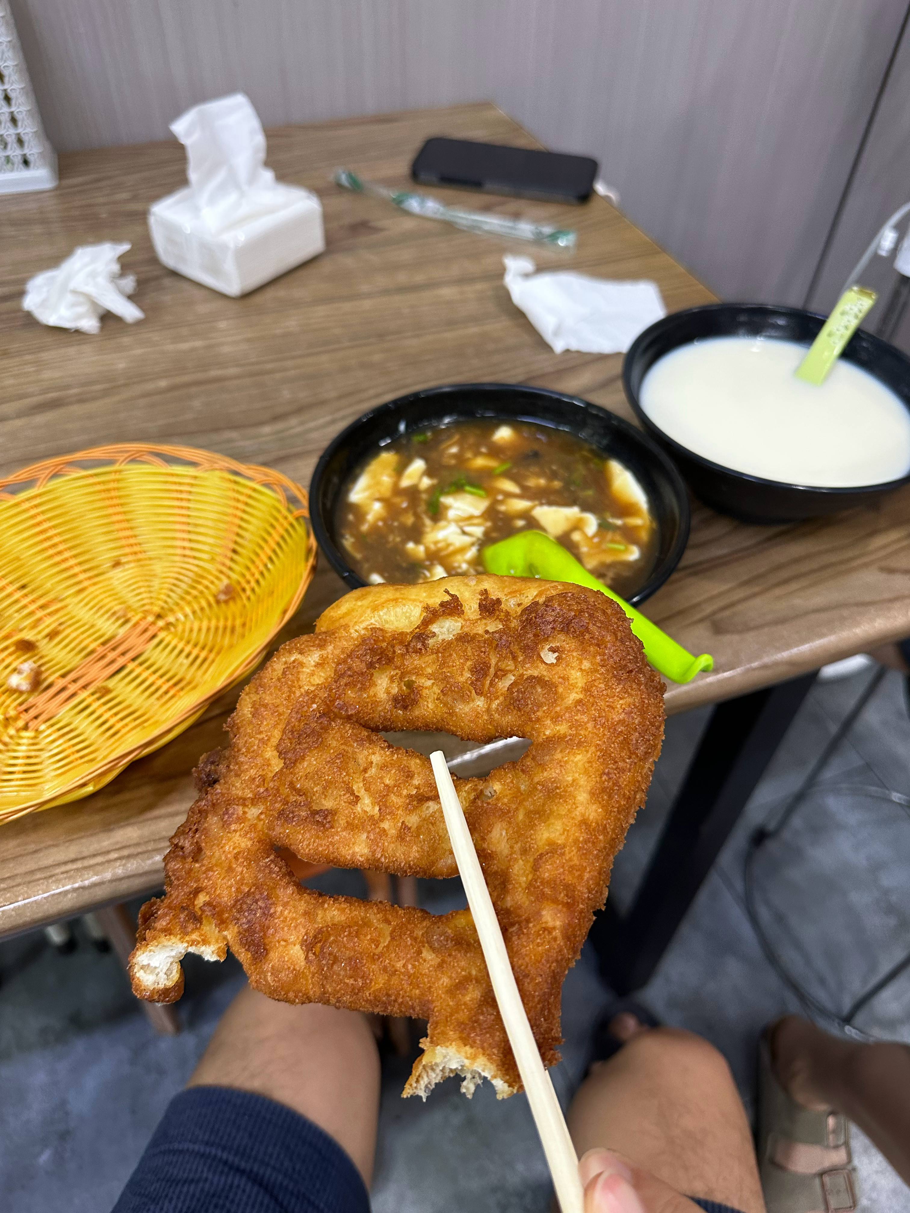 天津早点一绝豆腐脑+糖皮（糖果子）糖油混合物，减肥大忌[doge][doge][