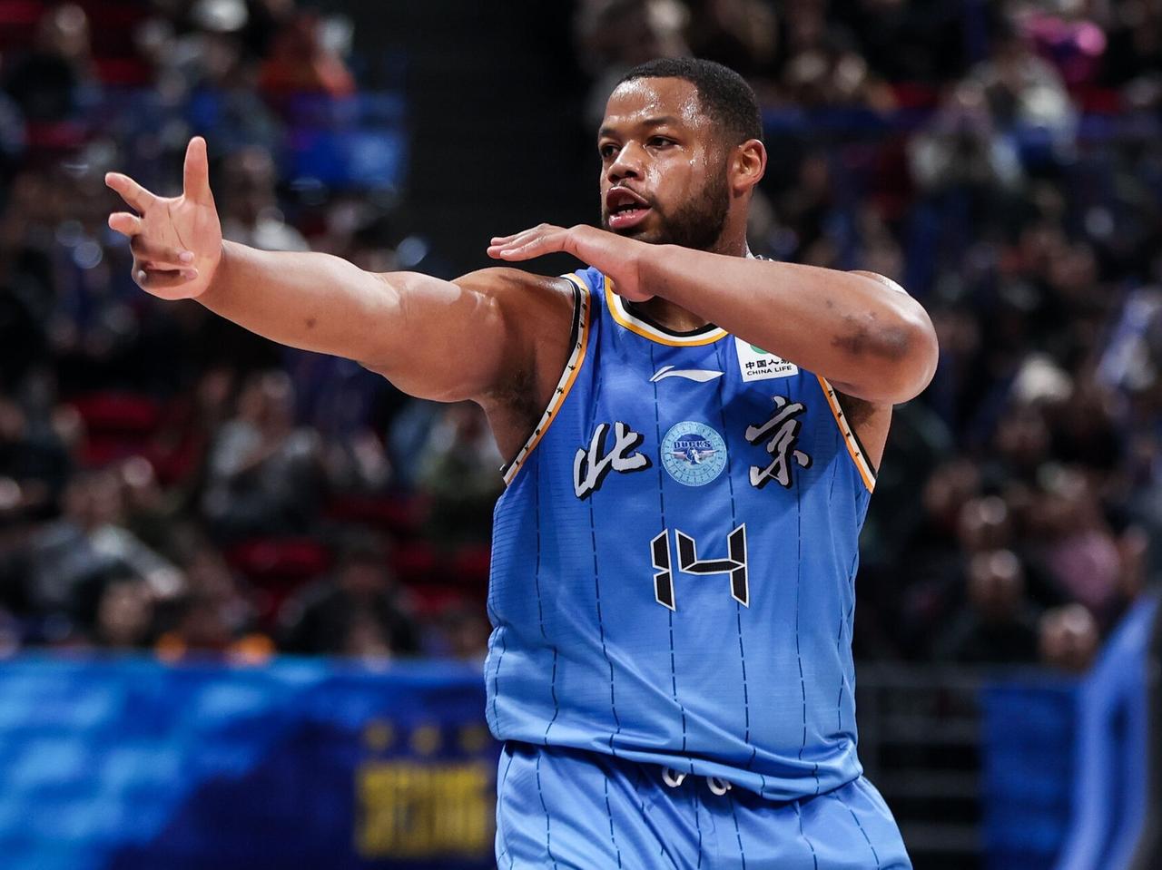 CBA最新消息：据知名篮球自媒体人球圈赵探长发文：不得不承认，斯佩尔曼是北京男篮