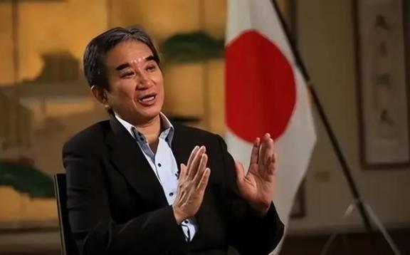 日本前驻华大使垂秀夫曾警告：“中国现在太强大，日本打三拳，中国能还三十拳！”日本