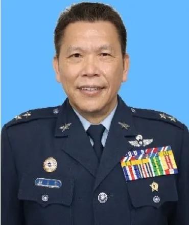 【台绿媒称赖清德点名某人升任台空军副司令，原因是此人是“共军视他为‘头痛人物’”