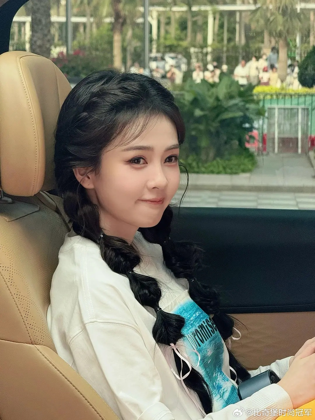 萌萌萌想知道我家白鹿上幼儿园了吗