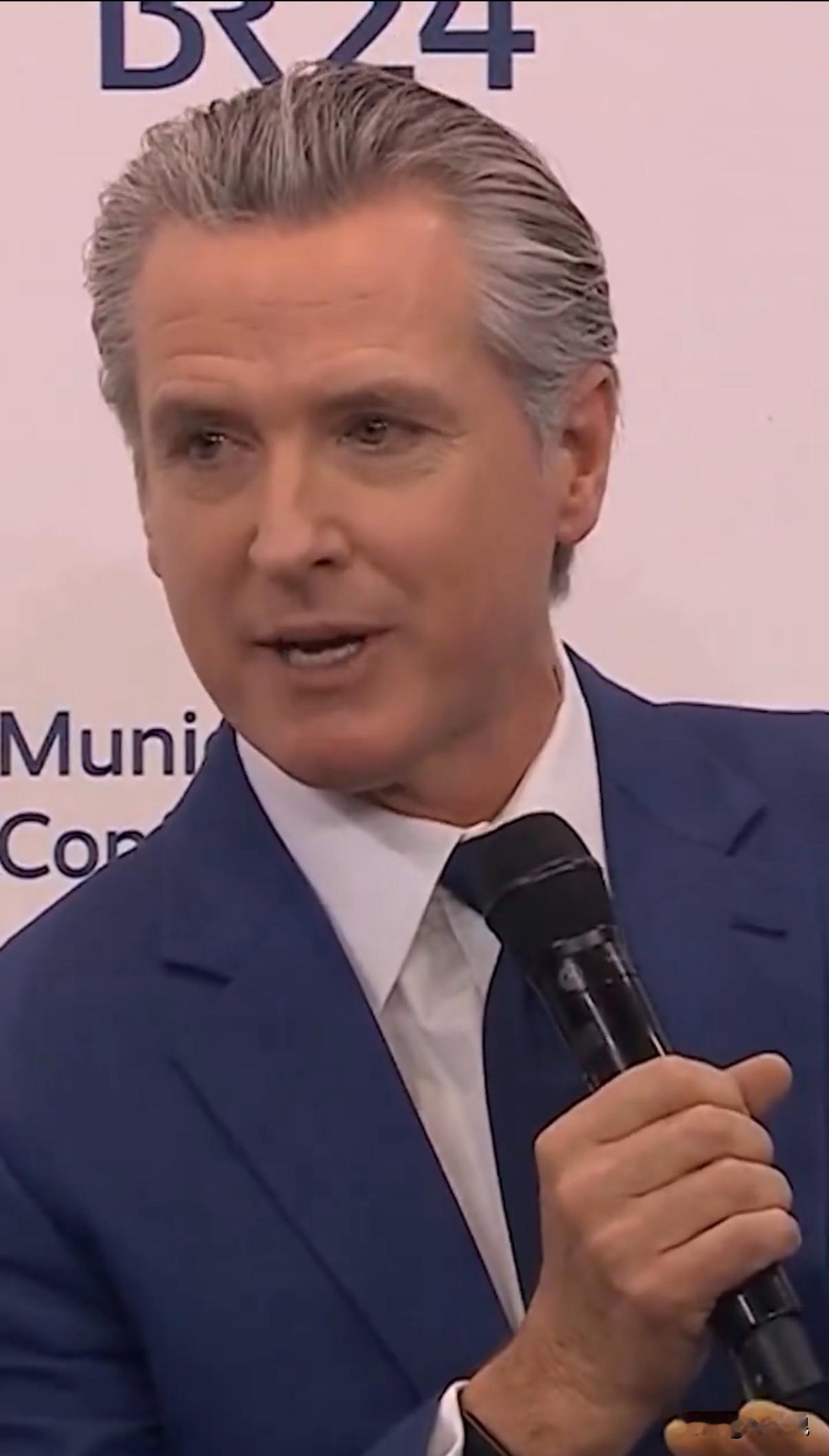 美国全国广播公司今天报道：“加州州长加文·纽森呼吁出席在德国慕尼黑安全会议的世界