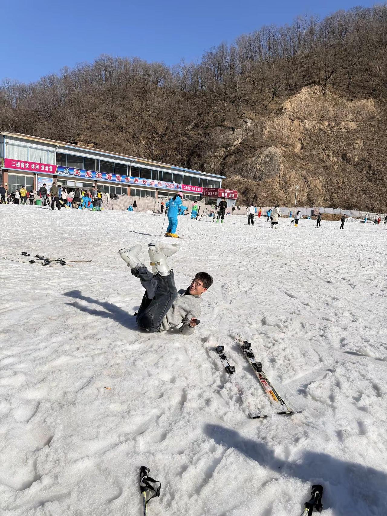 我做了个决定，自驾去云南，我希望明天就在路上。有很多问题，管它呢，我想“苹果不去