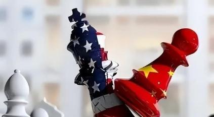 中美博弈，已经到了最关键的时刻，可以说是生死存亡。如果我们败了，未来一百年将