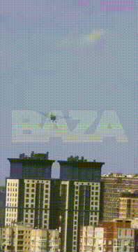 “炸！炸！炸！”当地时间2025年8月15日，乌克兰武装部队加大力度，对俄罗斯全
