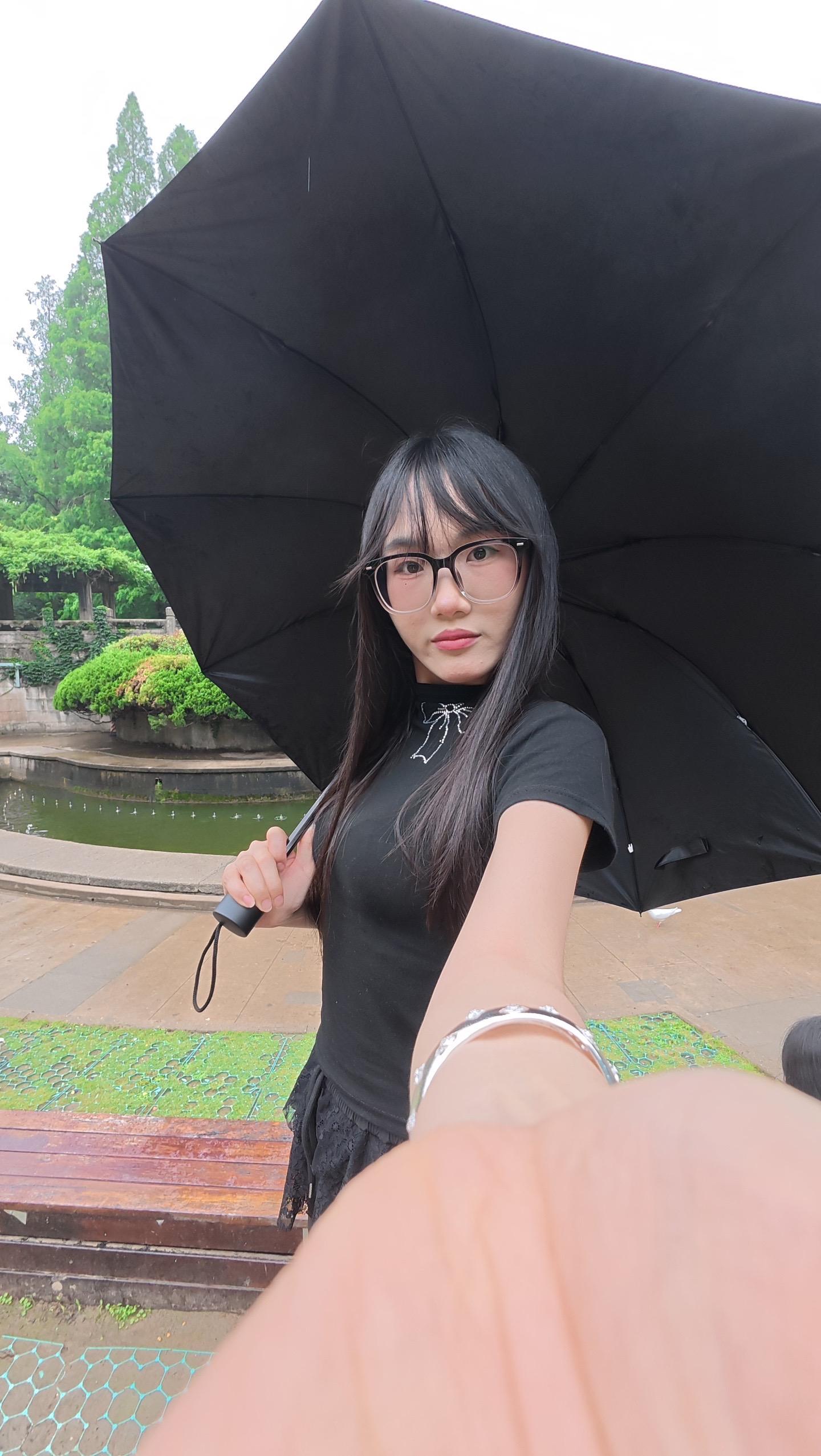 别让妈妈皱眉头 好吗。