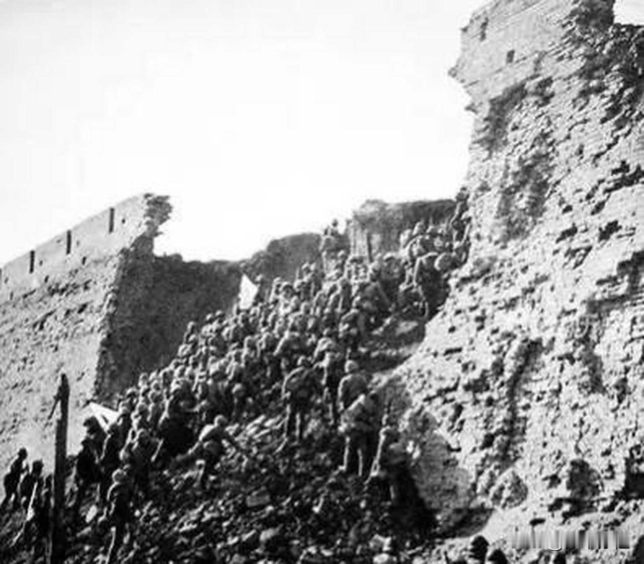 太原失守：华北抗战的重大转折！1937年11月9日，华北重镇太原陷落，标志着