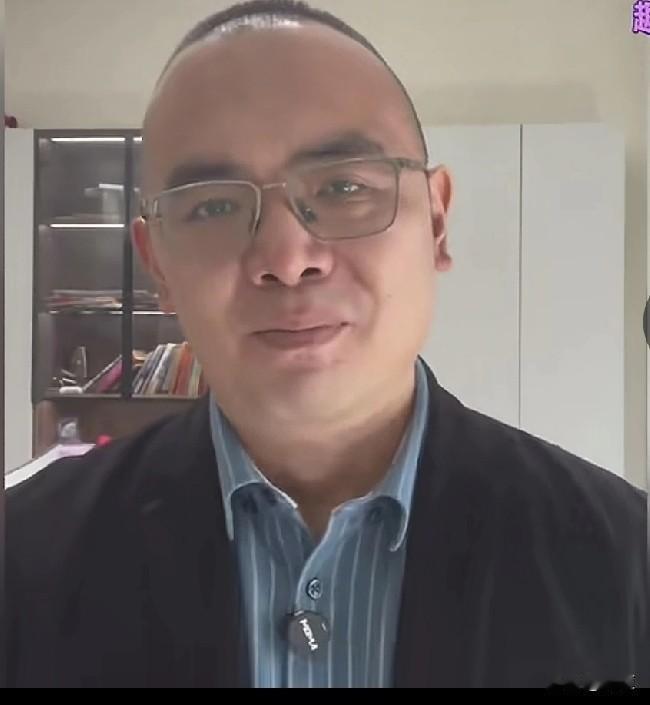 一位36岁单身父亲讲述他自己将女儿从5岁独自抚养到了12岁，整整7年，他辞掉了工