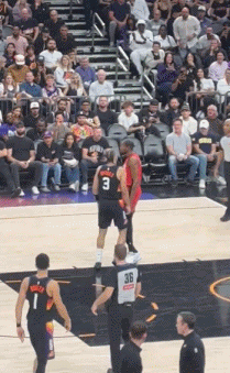 杜兰特喷狄龙：我打得最差的赛季也比你巅峰强！杜兰特晃倒狄龙，中投命中！杜兰特