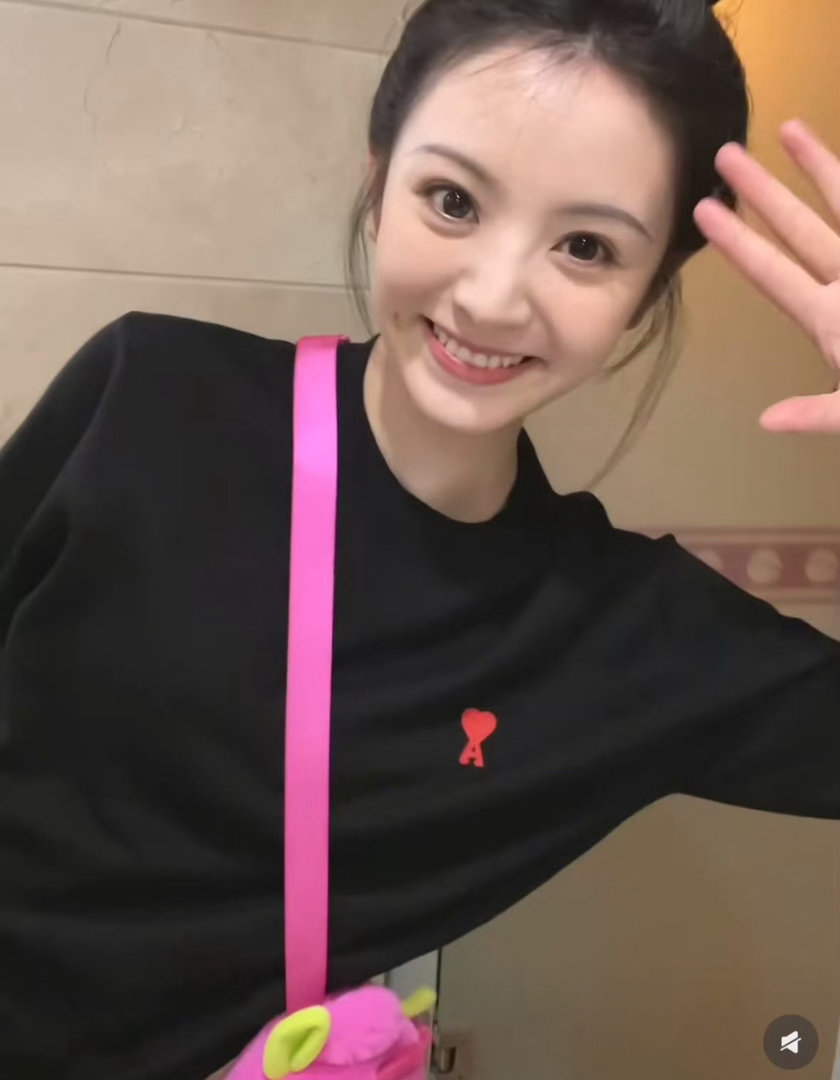 田曦薇连续16部铁刘海剧其实有刘海美没有刘海也很美呀，最权威的脸吧