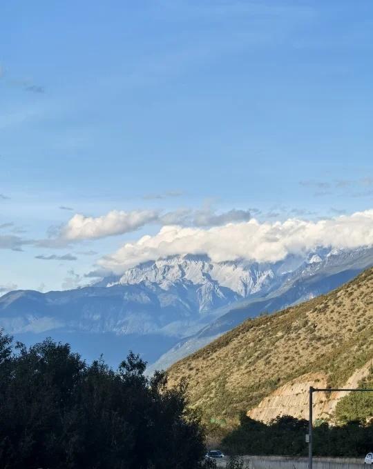 牛马回归雪山草原能量场🗻国庆自驾返深牛马上岗，还是会不断的翻相册回看自驾的风
