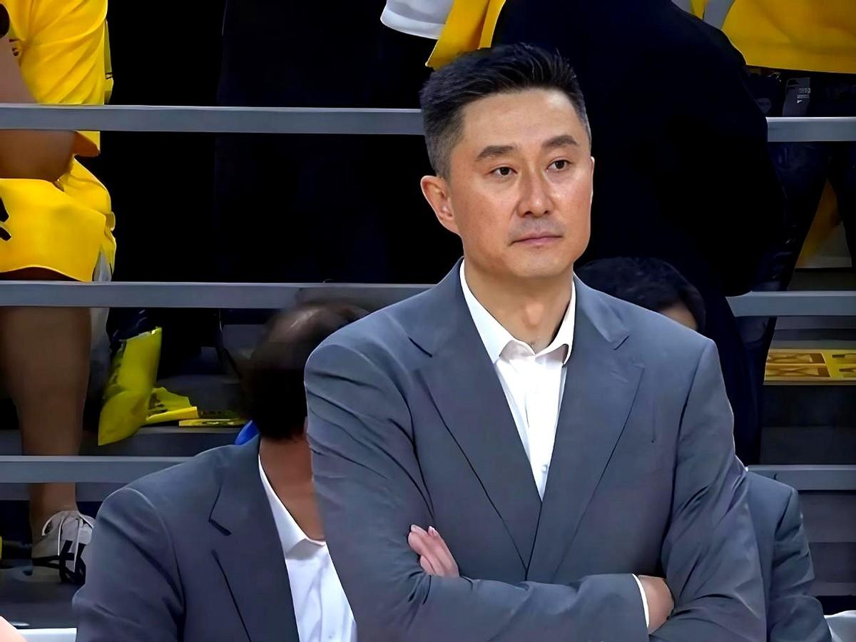 CBA新赛季，教练球员们可不敢再随便“口快”了。新规对技术犯规真是下了狠手。