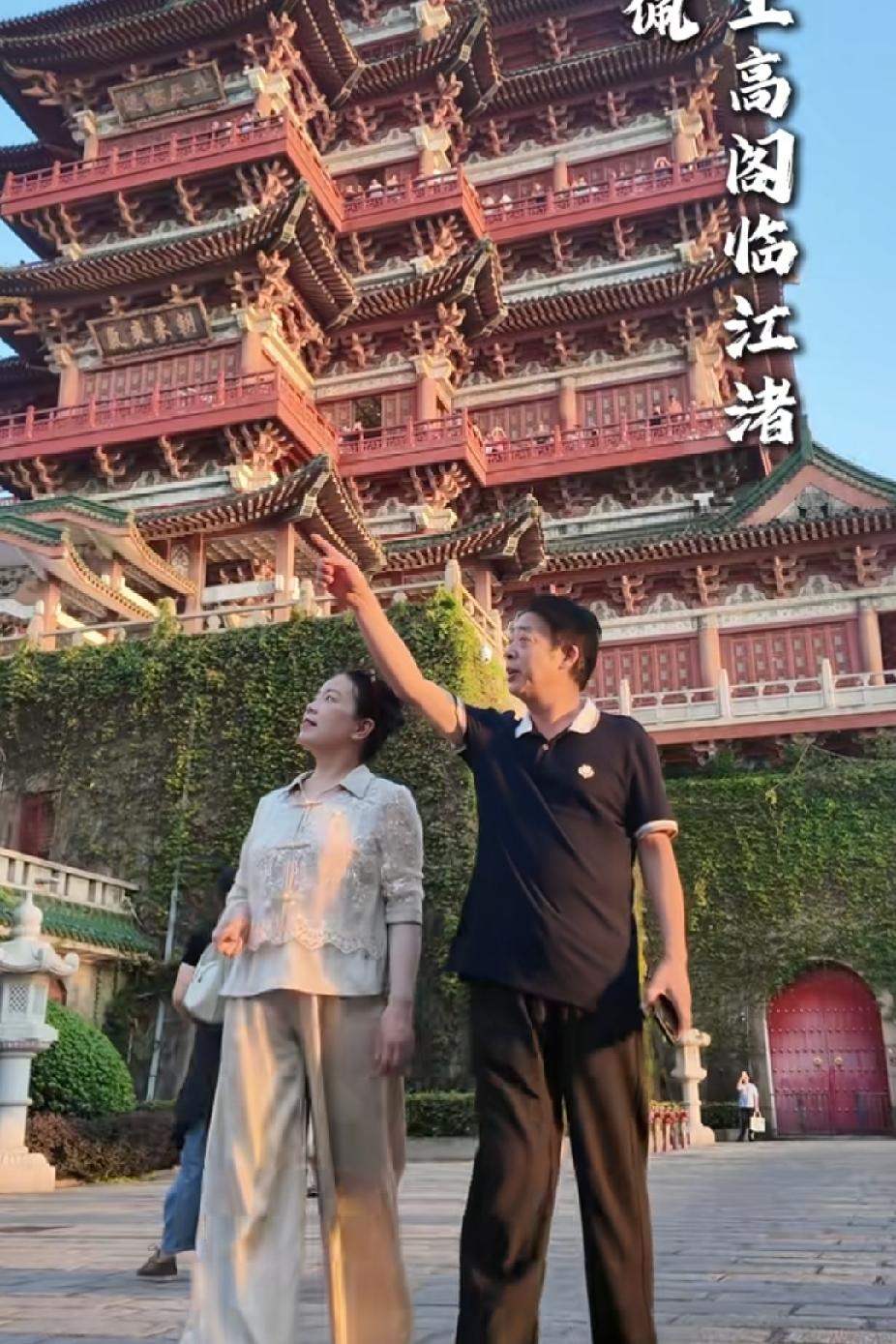 柴桑大姐不说咱还真不知道！竞然策划要约许妈见面。柴桑大姐今天直播讲述：对方策