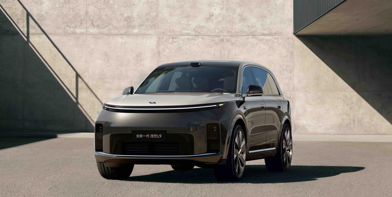 理想这次可真是放大招了！全新理想L9Livis发布，售价55.98万元，二季度