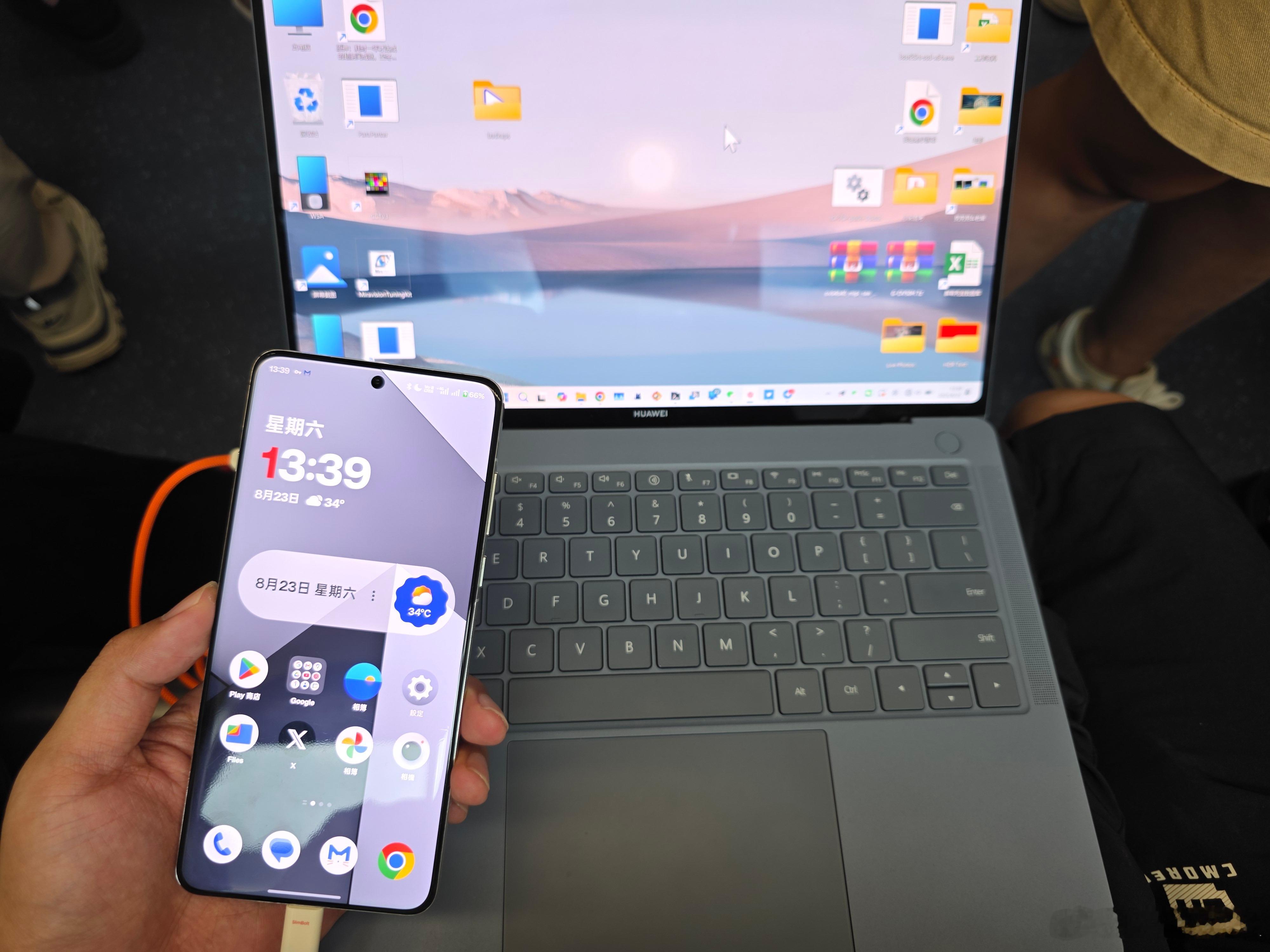 Windows电脑不知何时能做到MacBook的功耗控制，我在地铁上掏出来插手