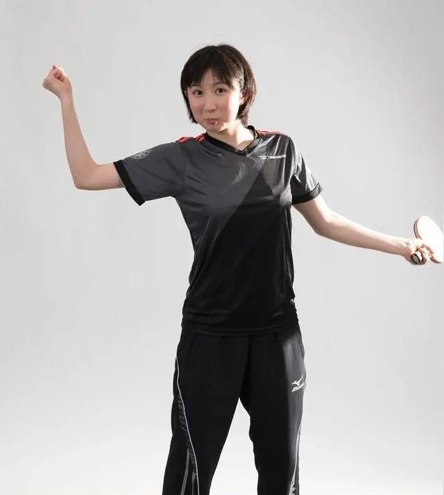 #头号创作者激励计划#早田希娜也晋级了。早田希娜在家门口，