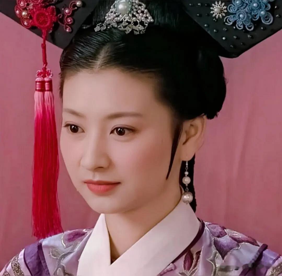 沈眉庄，这些年是这么度过的：17岁成为秀女，入宫选秀，最先收获宠幸！18