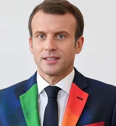 果然被我说中了！ 法国宣布了： 1月28日，法军参谋部宣布，“戴高乐”号