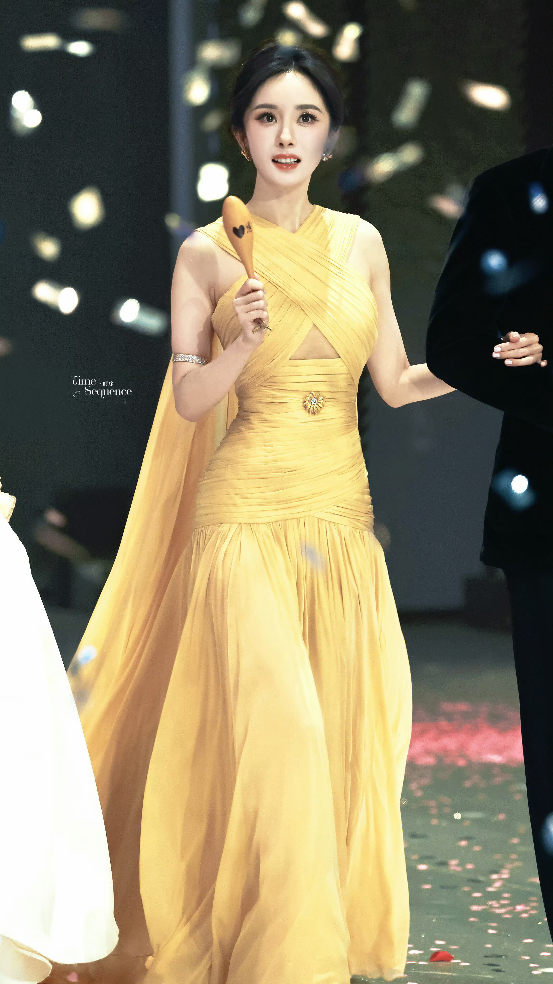 杨幂我看诡秘拍的照片爆剧女王杨幂🏆