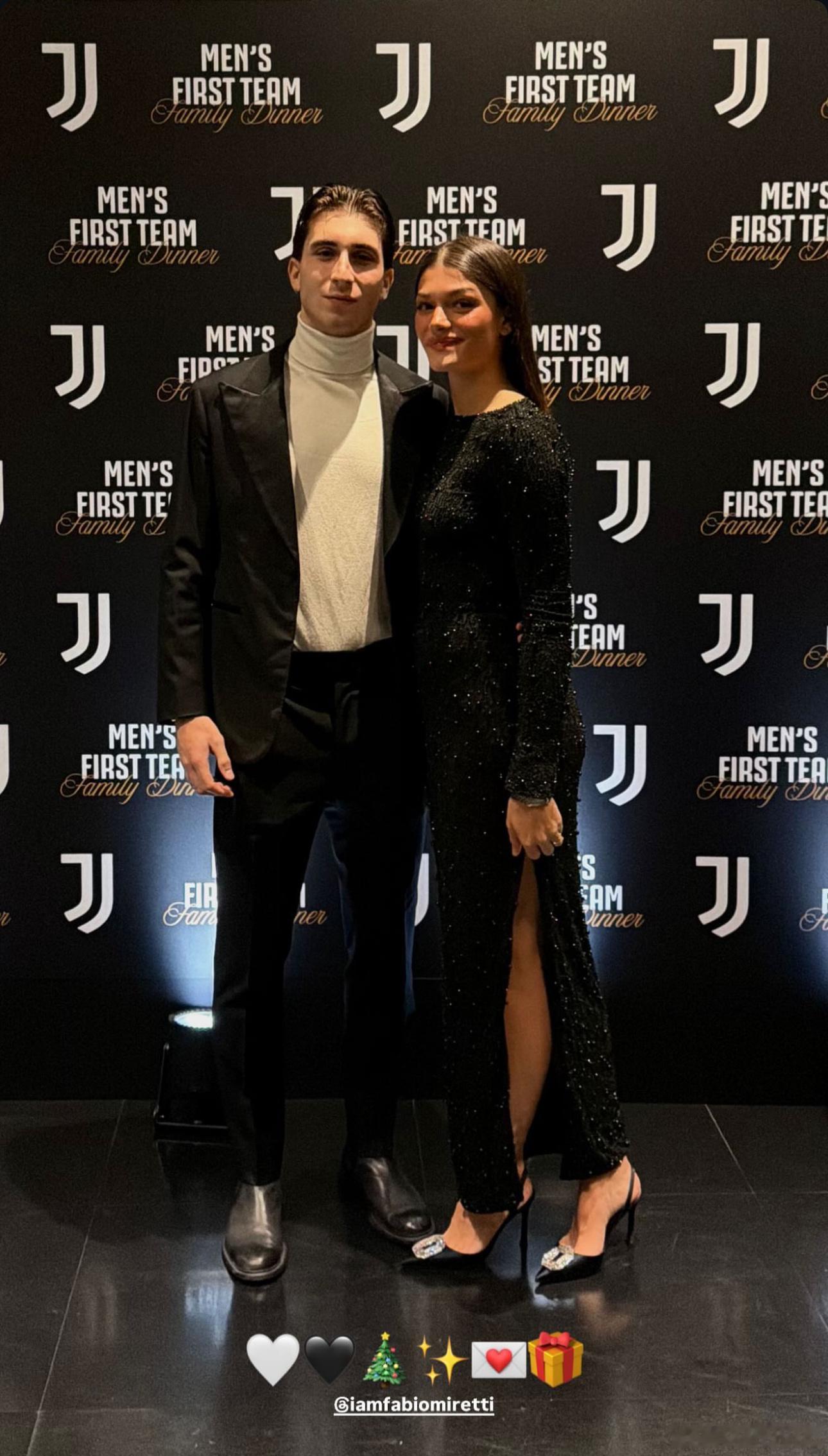 朋友们，祝大家圣诞快乐！🎄🧑🎄尤文图斯