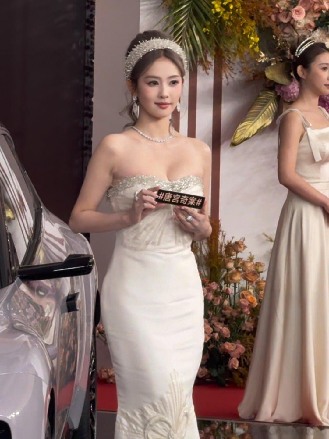 白鹿、李兰迪今日线下活动生图状态​​​