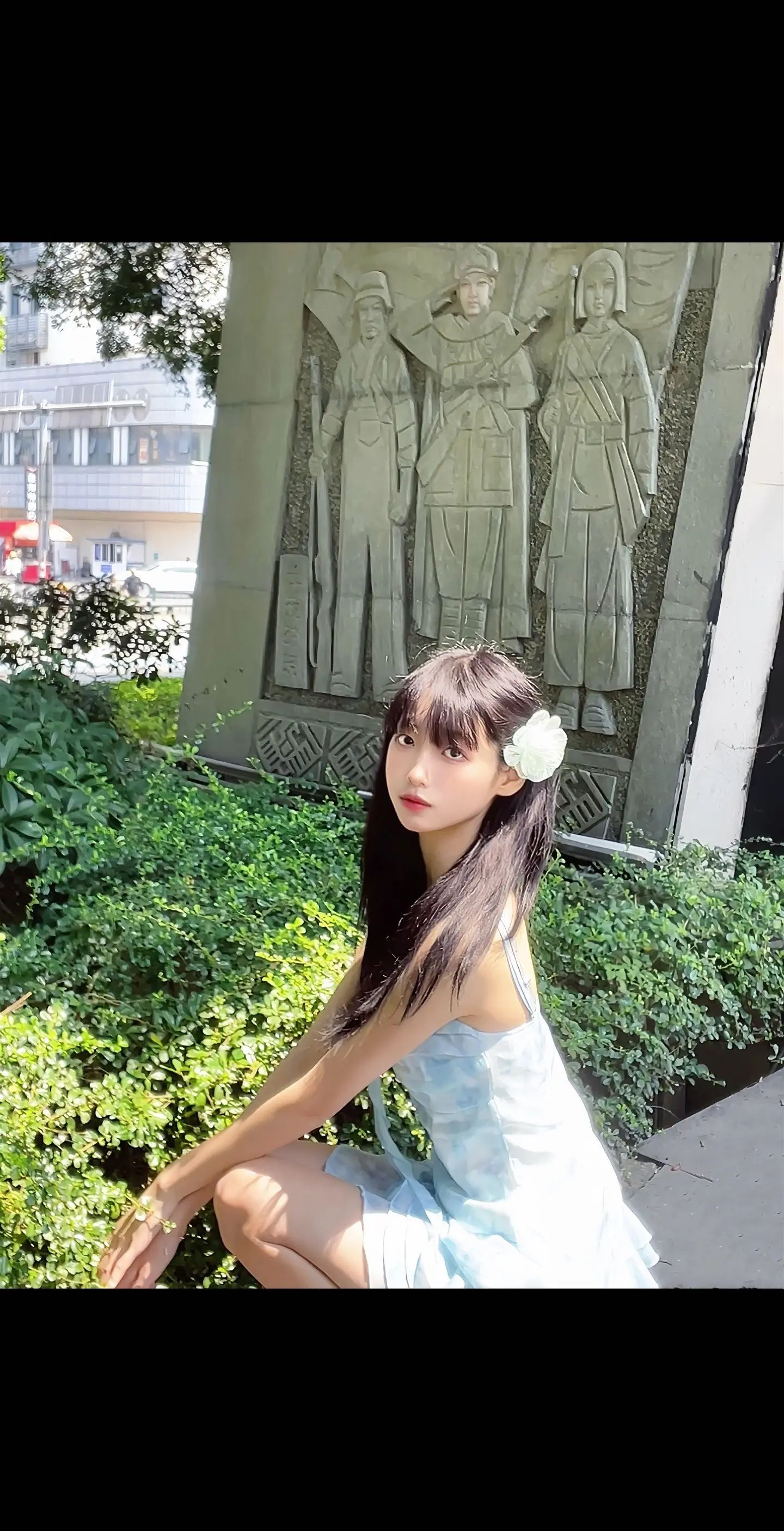 为了你眼神里的崇拜。